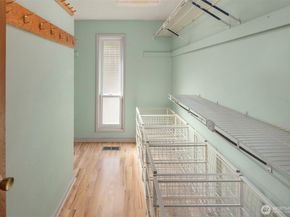 10514 SW 110th Street, Vashon WA 98070