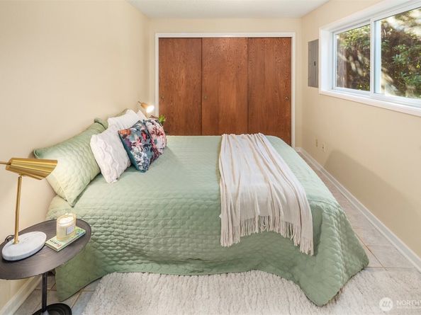 10514 SW 110th Street, Vashon WA 98070