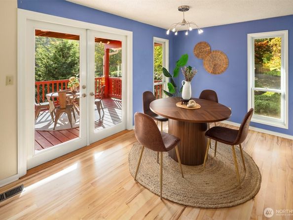 10514 SW 110th Street, Vashon WA 98070