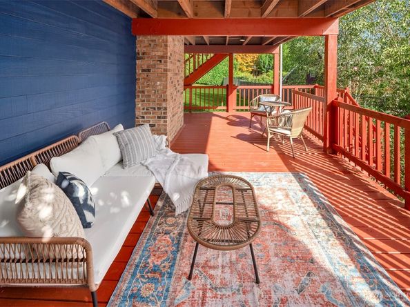 10514 SW 110th Street, Vashon WA 98070