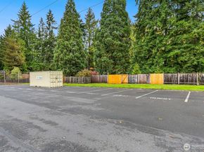 5722 122nd Place SE 235, Bellevue WA 98006