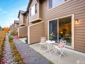 1900 Weaver Road E102, Snohomish WA 98290