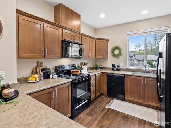 1900 Weaver Road E102, Snohomish WA 98290