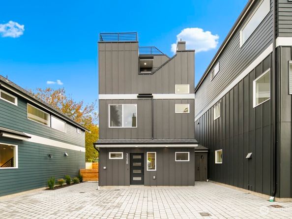 322 B N 84th Street, Seattle WA 98103