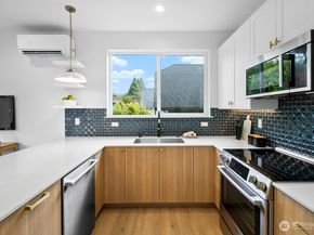 322 B N 84th Street, Seattle WA 98103