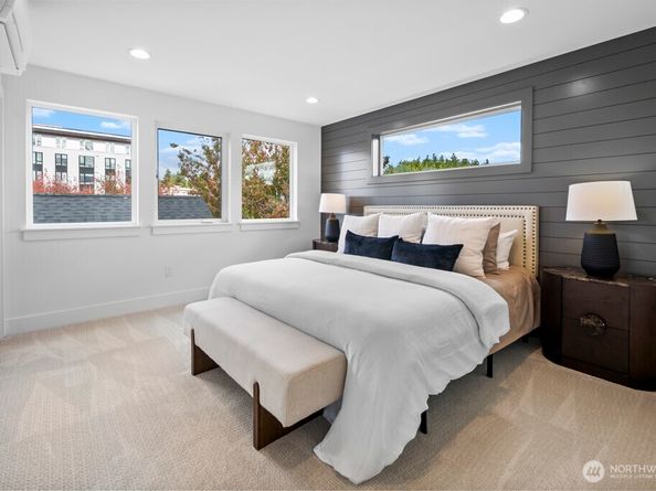 322 B N 84th Street, Seattle WA 98103