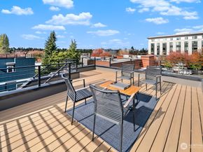 322 B N 84th Street, Seattle WA 98103