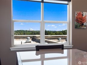 3221 SW Avalon Way 207, Seattle WA 98126