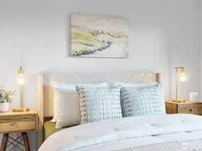 3221 SW Avalon Way 207, Seattle WA 98126