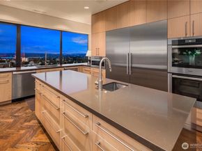 1301 Spring Street PH32, Seattle WA 98104