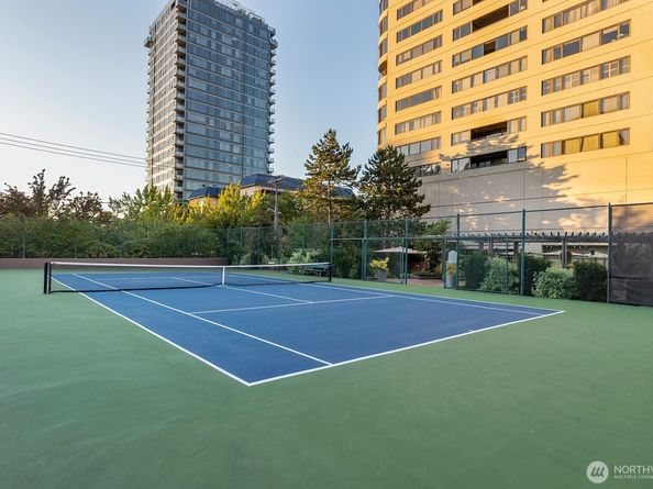 1301 Spring Street PH32, Seattle WA 98104