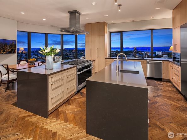 1301 Spring Street PH32, Seattle WA 98104