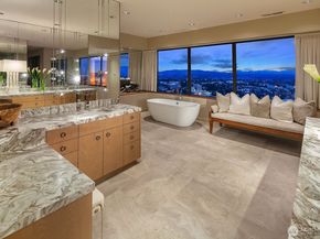 1301 Spring Street PH32, Seattle WA 98104