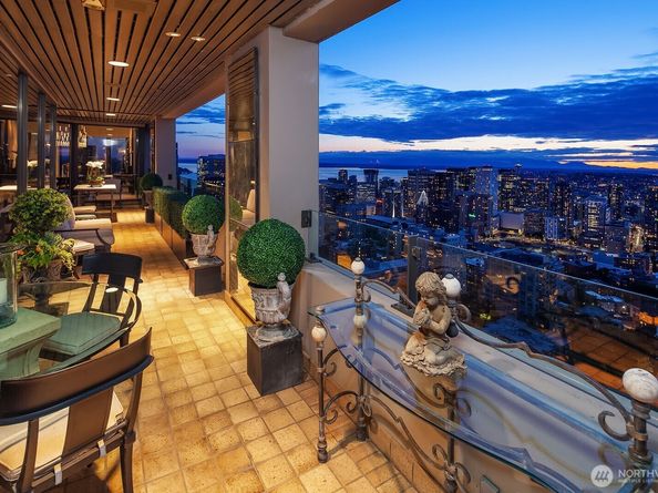 1301 Spring Street PH32, Seattle WA 98104
