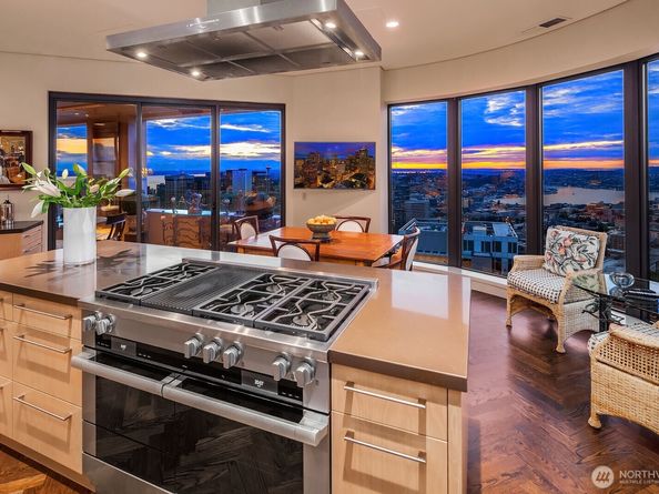 1301 Spring Street PH32, Seattle WA 98104