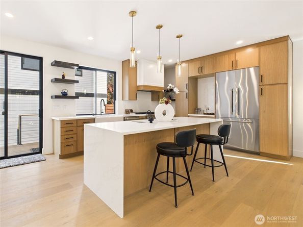 2810 & 2808 E Howell St, Seattle WA 98122