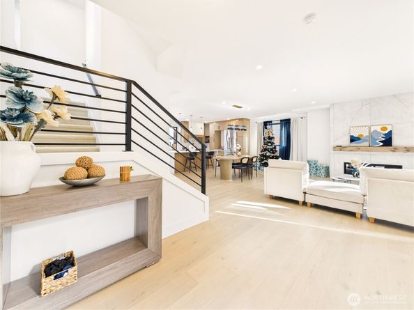 2810 & 2808 E Howell St, Seattle WA 98122