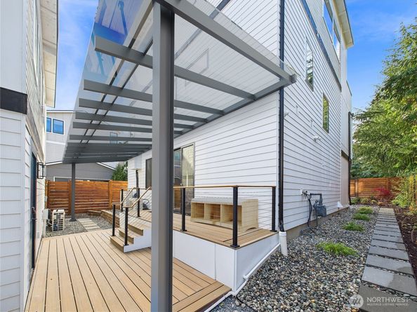 2810 & 2808 E Howell St, Seattle WA 98122