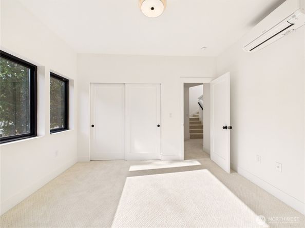 2810 & 2808 E Howell St, Seattle WA 98122