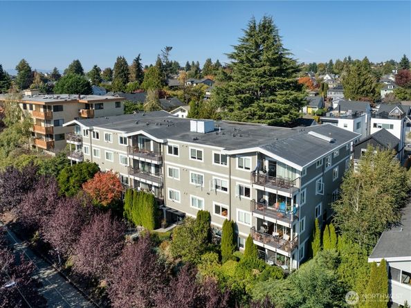 2830 NW 56th Street 306, Seattle WA 98107