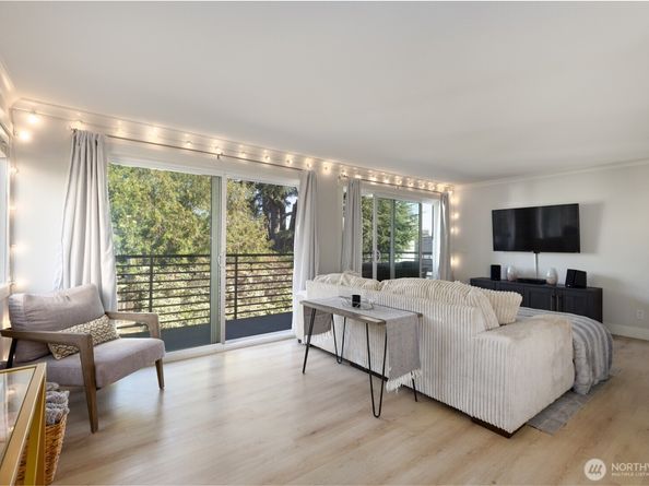 2830 NW 56th Street 306, Seattle WA 98107