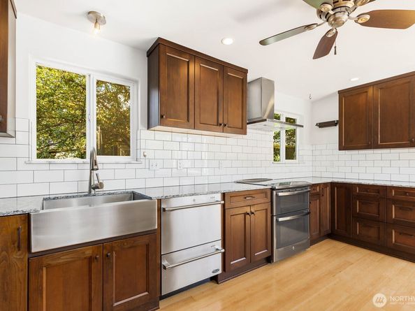 6501 21st Avenue NW, Seattle WA 98117