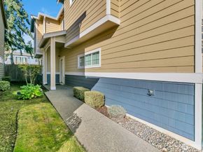 29929 49th Lane S 20, Auburn WA 98001