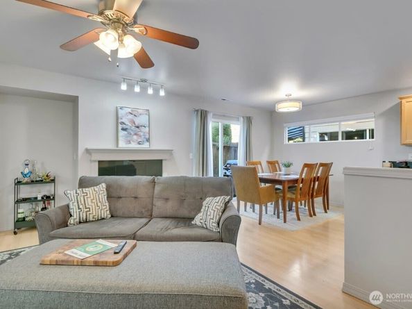29929 49th Lane S 20, Auburn WA 98001