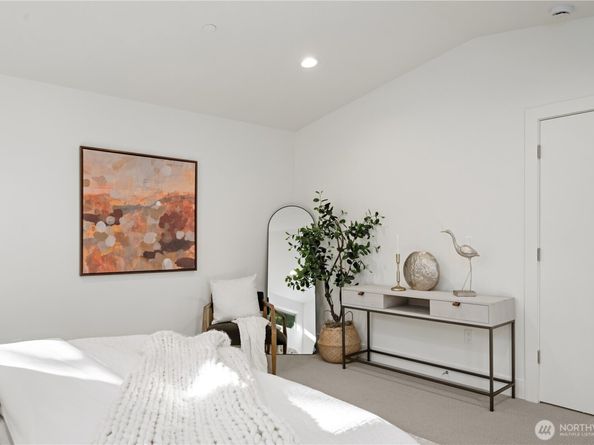 12919 NE 78th Place, Kirkland WA 98033