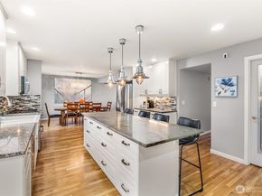 11907 NE 133rd Place, Kirkland WA 98034