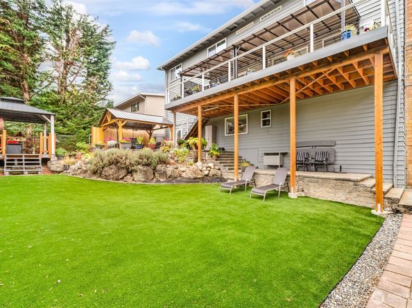 11907 NE 133rd Place, Kirkland WA 98034