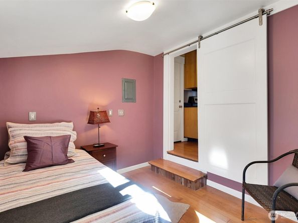 1709 SW Cloverdale Street, Seattle WA 98106