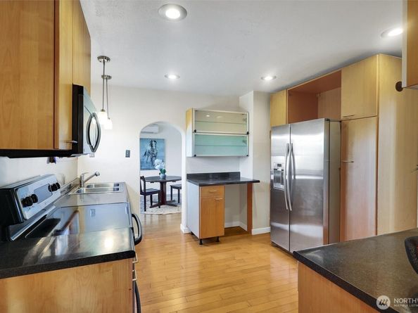 1709 SW Cloverdale Street, Seattle WA 98106
