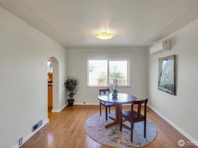 1709 SW Cloverdale Street, Seattle WA 98106