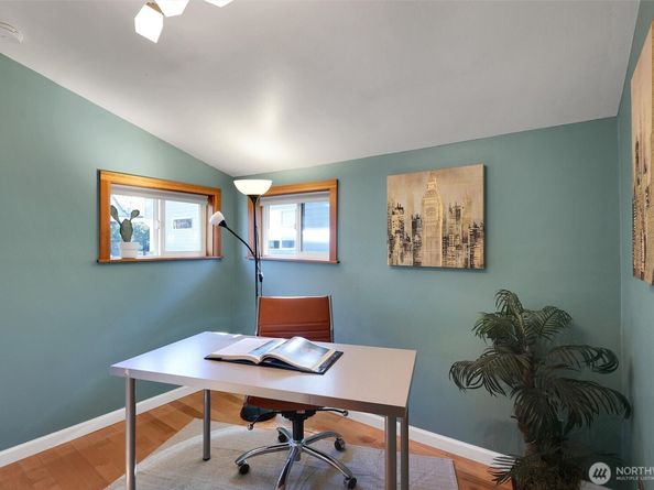 1709 SW Cloverdale Street, Seattle WA 98106