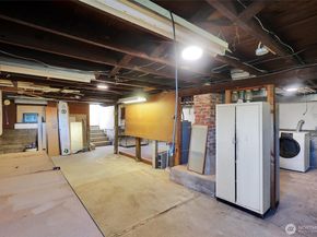 1709 SW Cloverdale Street, Seattle WA 98106