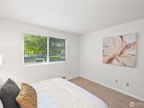 200 Mt Park Boulevard SW A204, Issaquah WA 98027