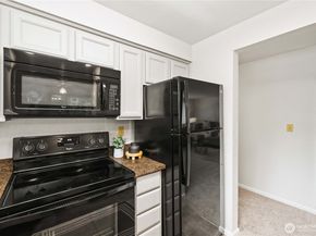 200 Mt Park Boulevard SW A204, Issaquah WA 98027