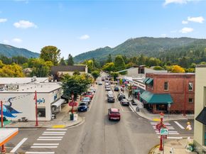 200 Mt Park Boulevard SW A204, Issaquah WA 98027