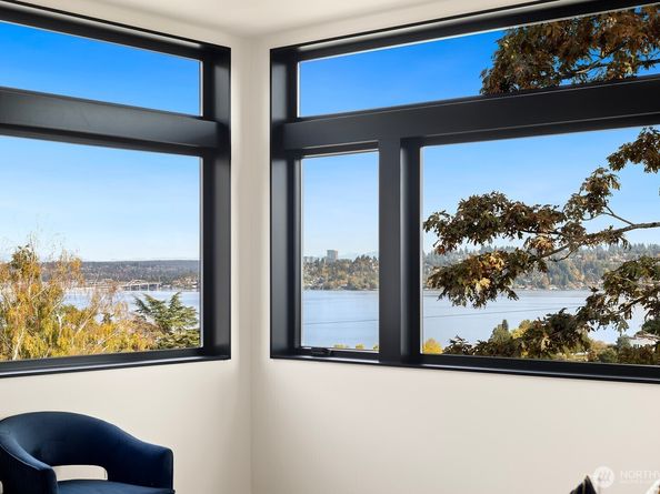 3856 Cascadia Avenue S, Seattle WA 98118