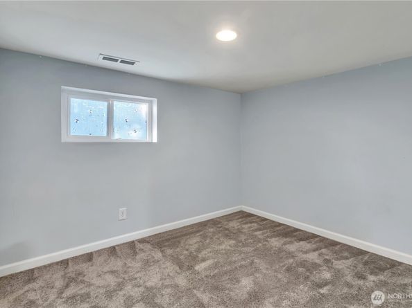 13203 10th Avenue S, Burien WA 98168