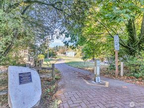 13203 10th Avenue S, Burien WA 98168