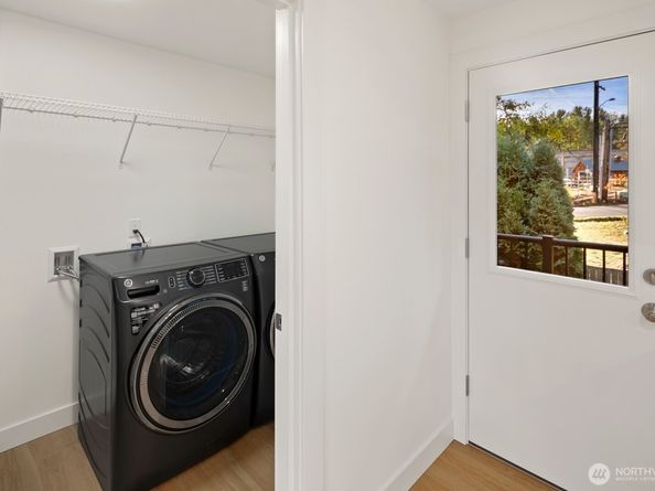 845 Kirkland Way, Kirkland WA 98033