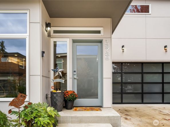 13739 Wayne Place N, Seattle WA 98133