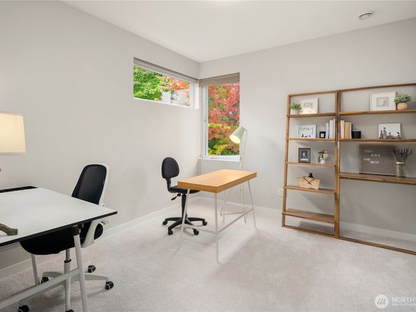 13739 Wayne Place N, Seattle WA 98133