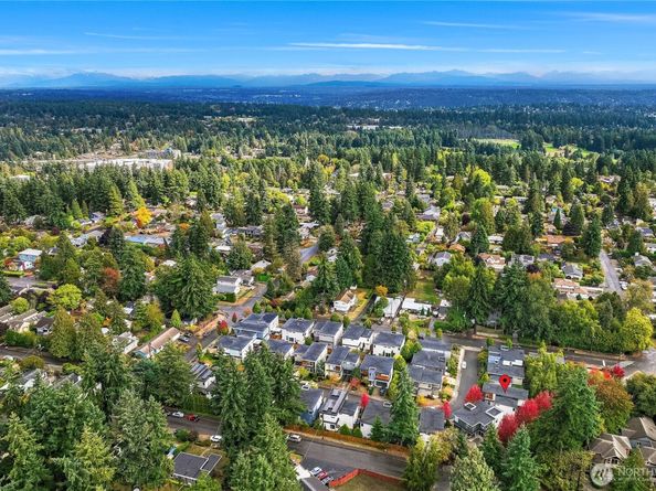 13739 Wayne Place N, Seattle WA 98133