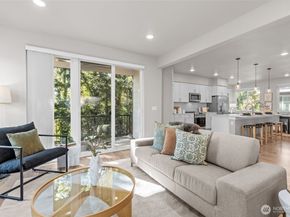 18791 67th Drive NE 6, Kenmore WA 98028
