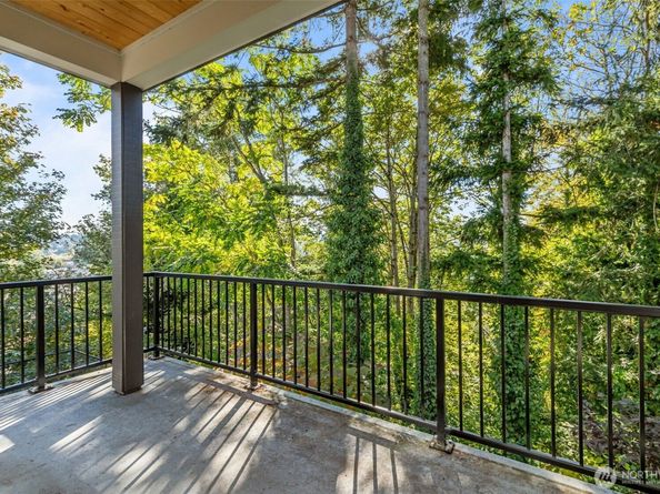 18791 67th Drive NE 6, Kenmore WA 98028