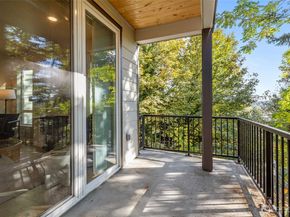 18791 67th Drive NE 6, Kenmore WA 98028