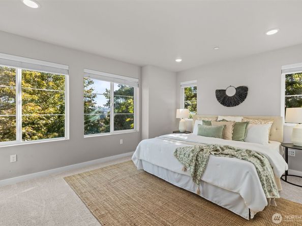 18791 67th Drive NE 6, Kenmore WA 98028